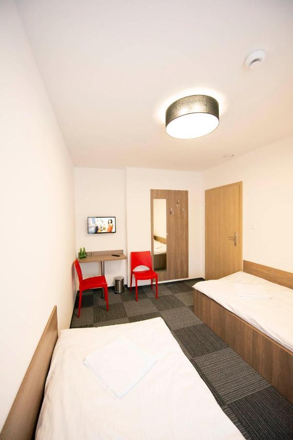Hostel Sms Free Parking Bydgoszcz Eksteriør bilde
