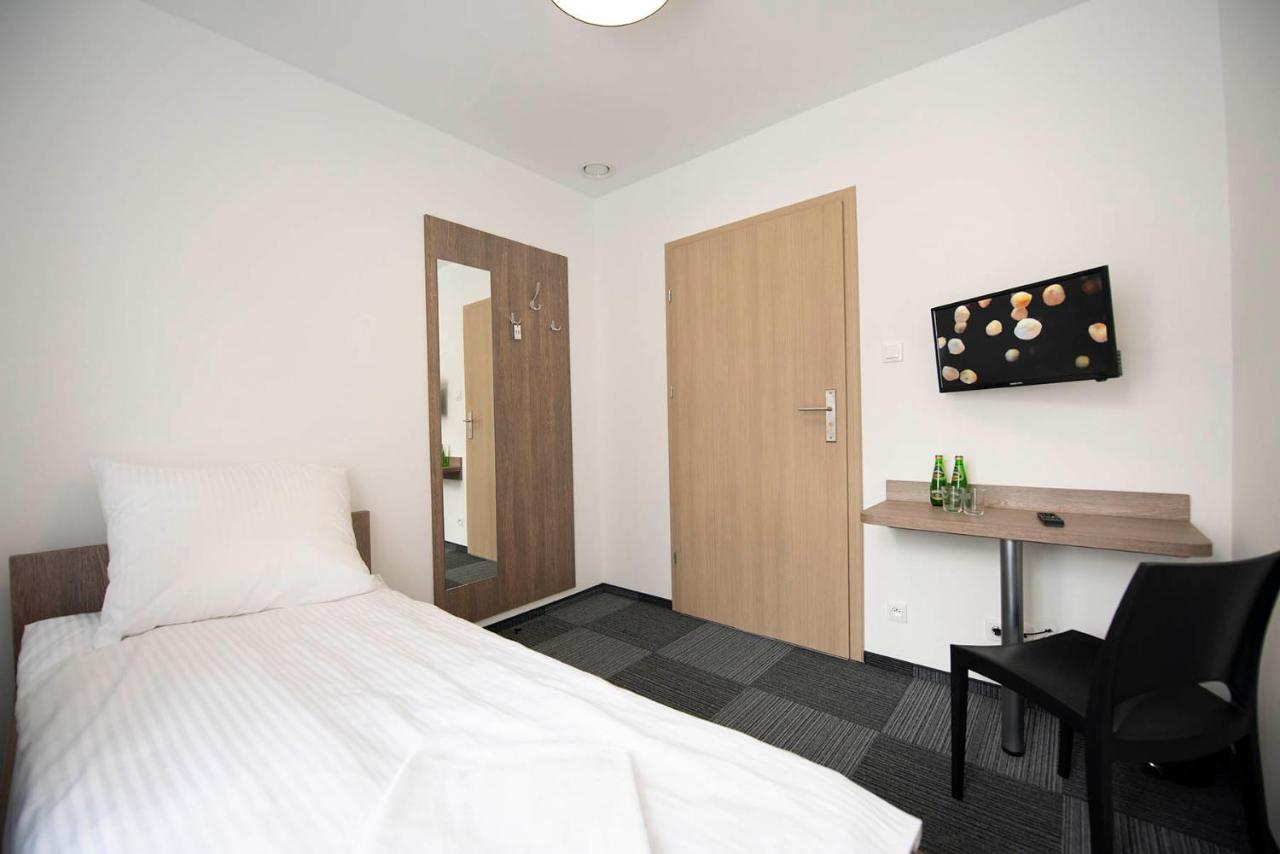 Hostel Sms Free Parking Bydgoszcz Eksteriør bilde