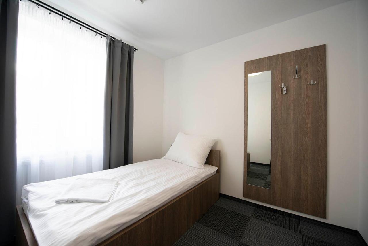 Hostel Sms Free Parking Bydgoszcz Eksteriør bilde